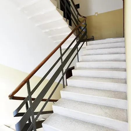 Center Soldic شقة *